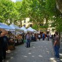 <strong>Mercato artigianale in piazza Napoleone</strong>